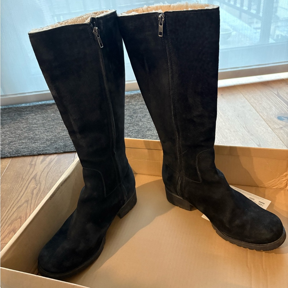 UGG Broome ll Boots size 9 black